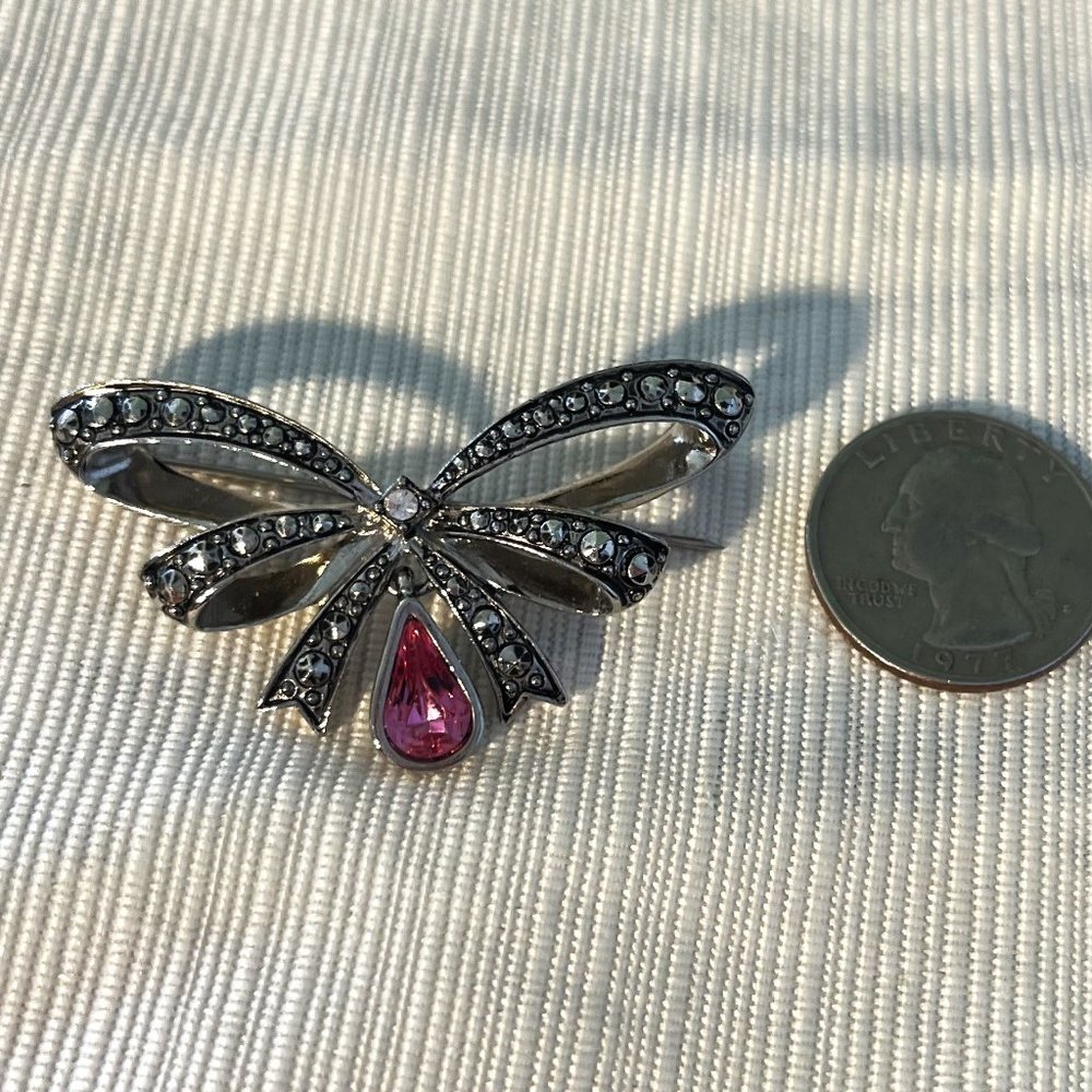 Avon Birthstone Pin - Picture 2 of 3